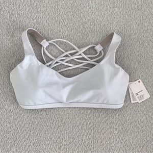 Lululemon White Size 8 Free to Be Bra - Wild